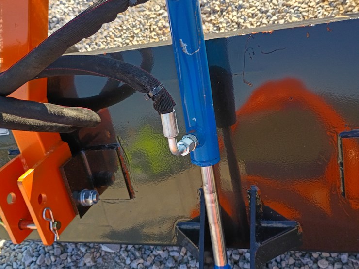 #l39-090-•-wolverine-3-point-50"-hydraulic-bucket-image-6