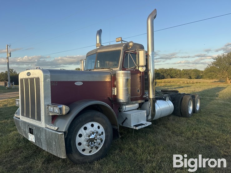 1999-peterbilt-379-image-1
