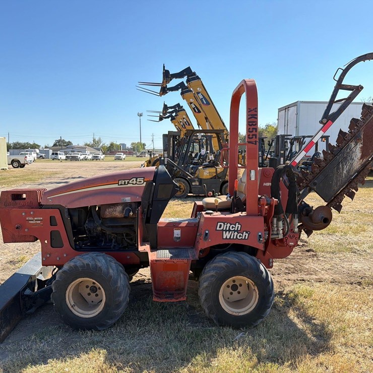 DITCH WITCH RT45