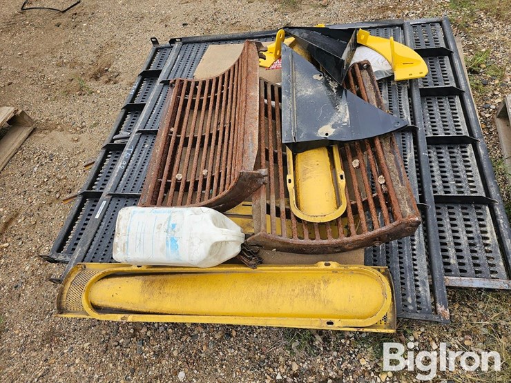 new-holland-tr98-image-8
