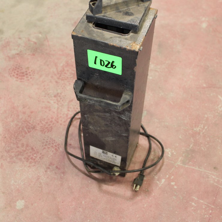 #1026 • CIA Mathey P/8 Electric Wedling Rod Heater