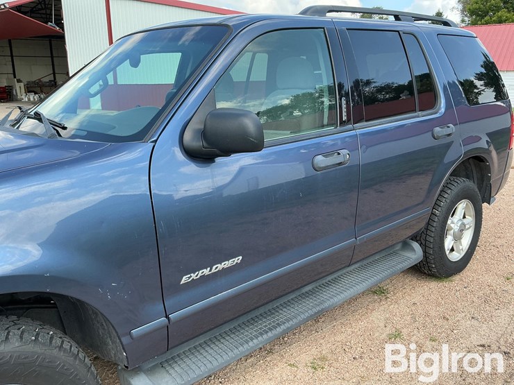 2004-ford-explorer-xlt-image-14