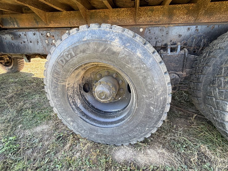 #29388-•-military-tandem-axle-dump-truck-image-11