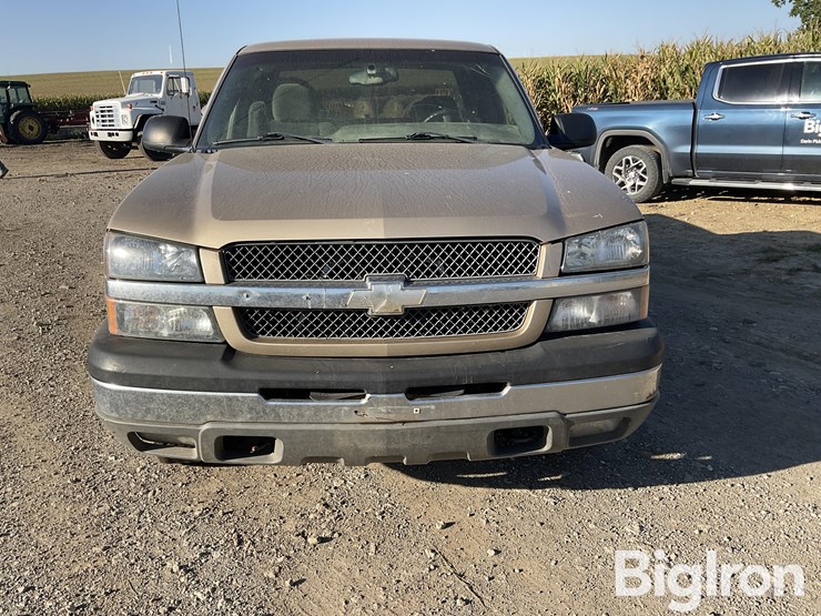 2004-chevrolet-silverado-1500-image-2