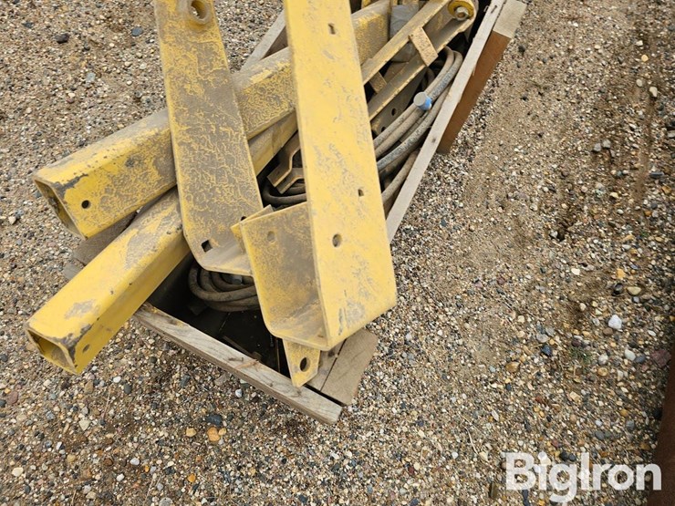new-holland-973-image-9