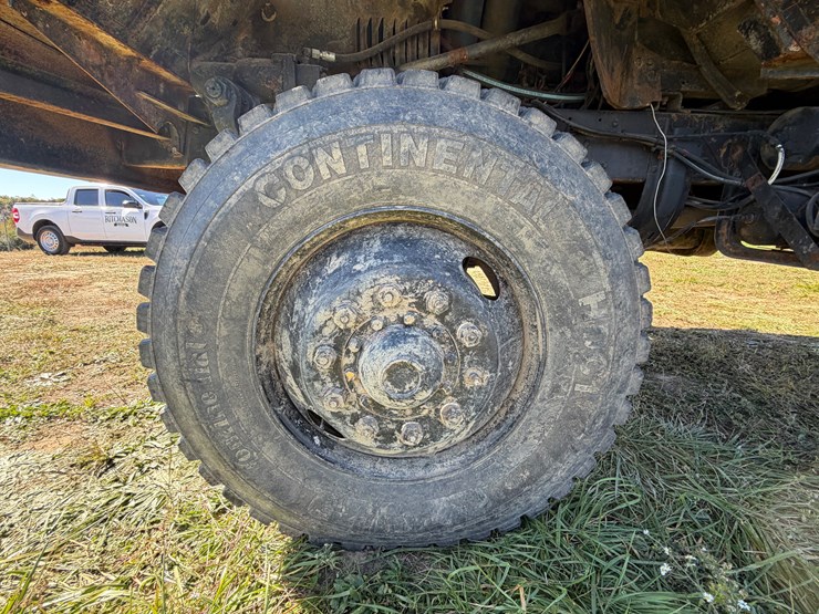 #29388-•-military-tandem-axle-dump-truck-image-16