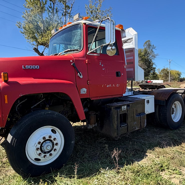 FORD L9000