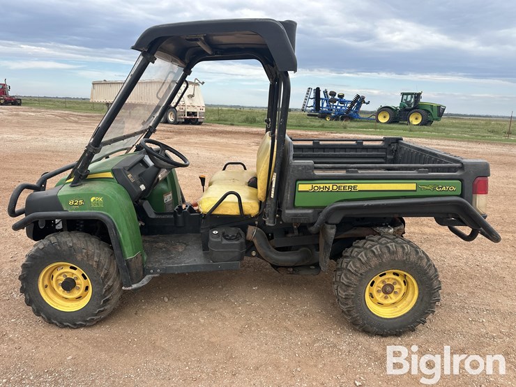 2012-john-deere-gator-image-8
