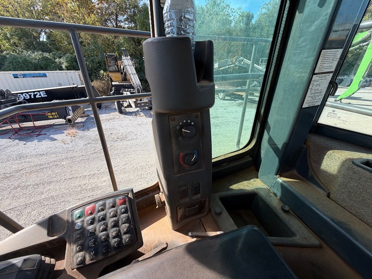 deere-724k-image-35