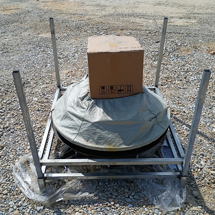 #L39-013 • Landhonor Walk-Behind Power Trowel