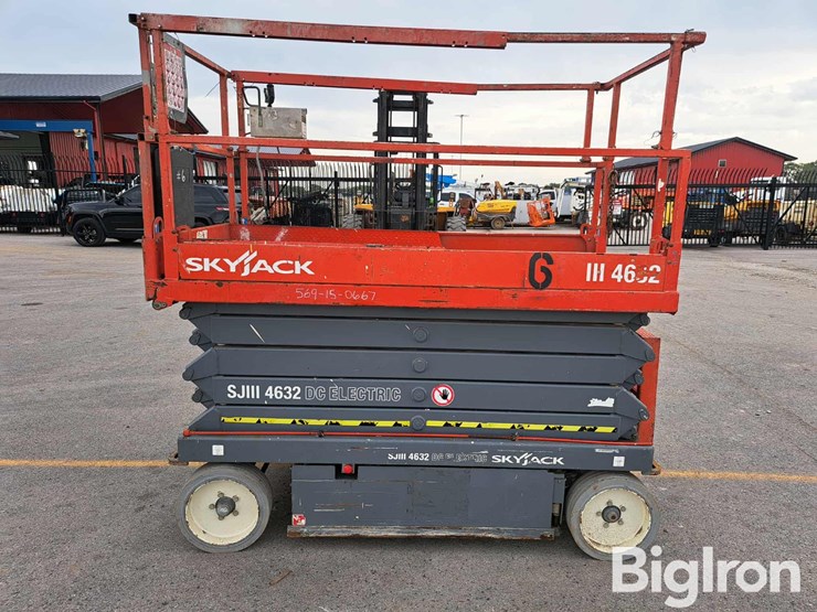 2013-skyjack-sjiii4632-image-4