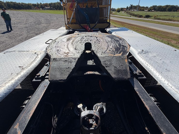 #29385-•-kenworth-tri-axle-truck-tractor-image-20