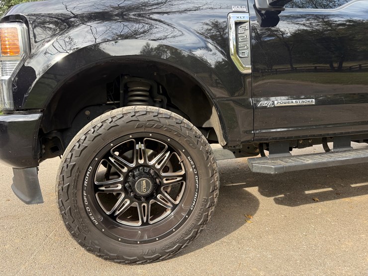 ford-f250-xlt-image-10