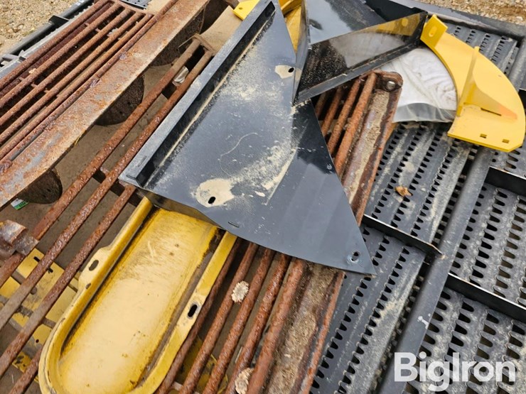 new-holland-tr98-image-11