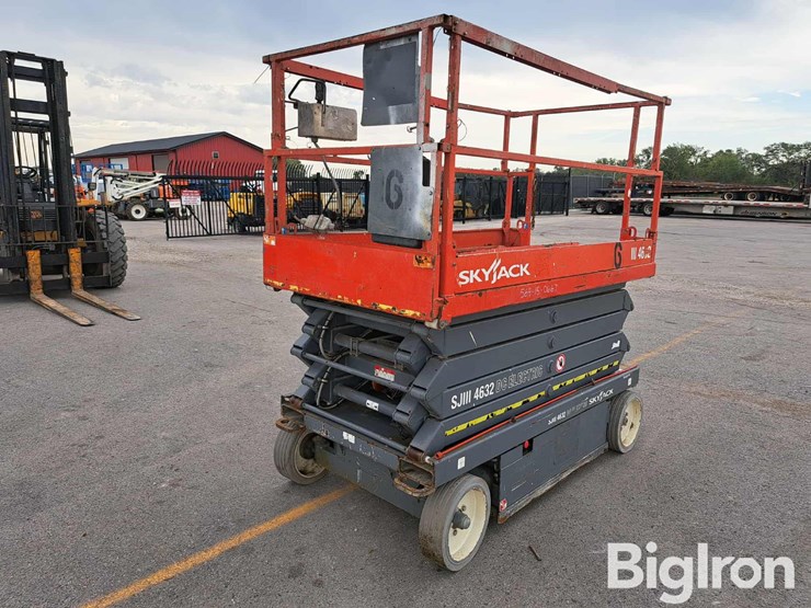 2013-skyjack-sjiii4632-image-5