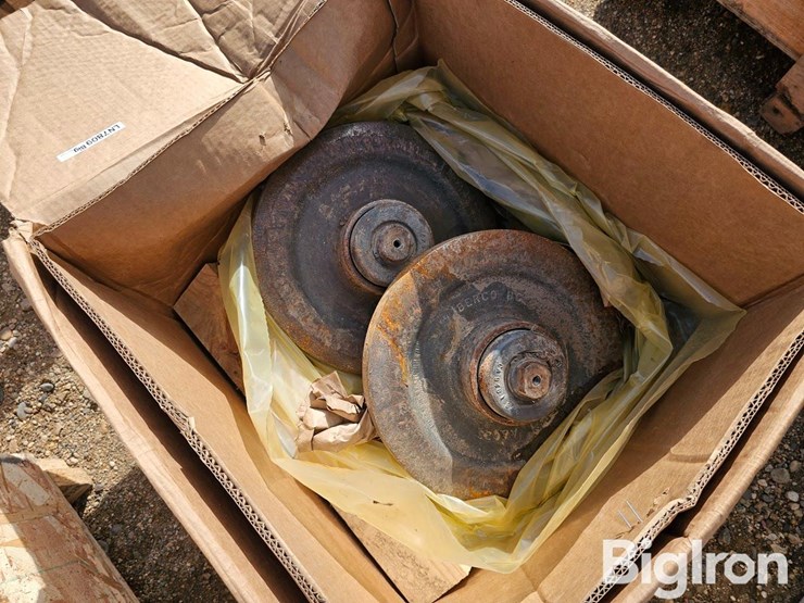 new-holland-200-image-3