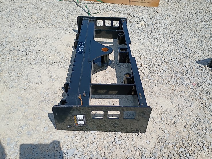 #l39-035-•-wolverine-multipurpose-frame-skid-steer-attachment-image-4