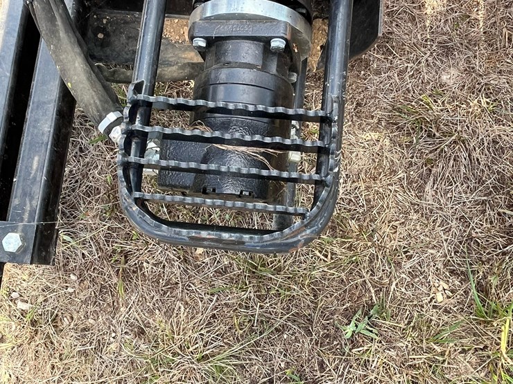 2019-john-deere-27-image-10