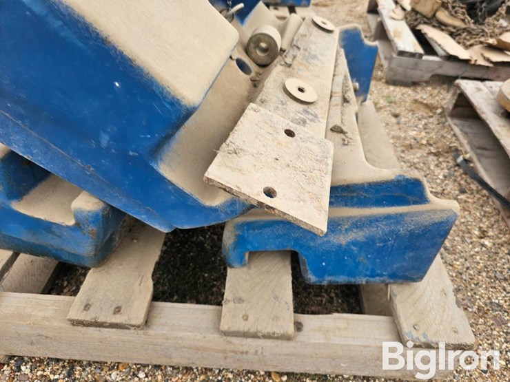 new-holland-30-image-12