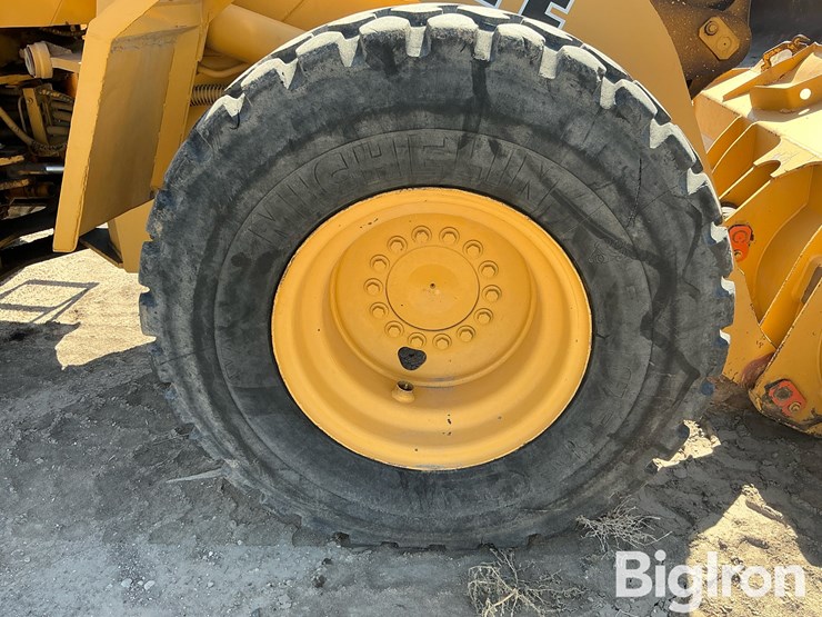 1992-deere-444e-image-19