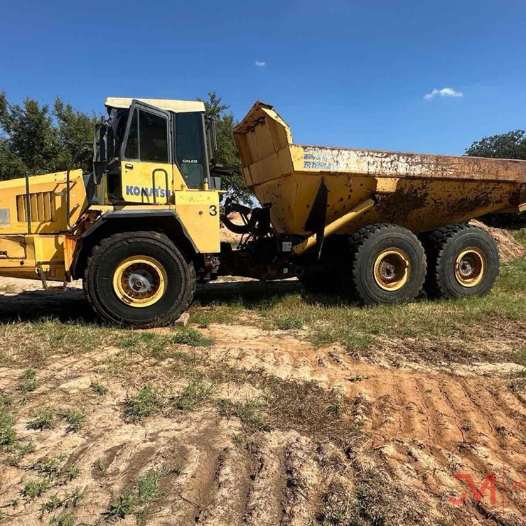 2006 KOMATSU HM300