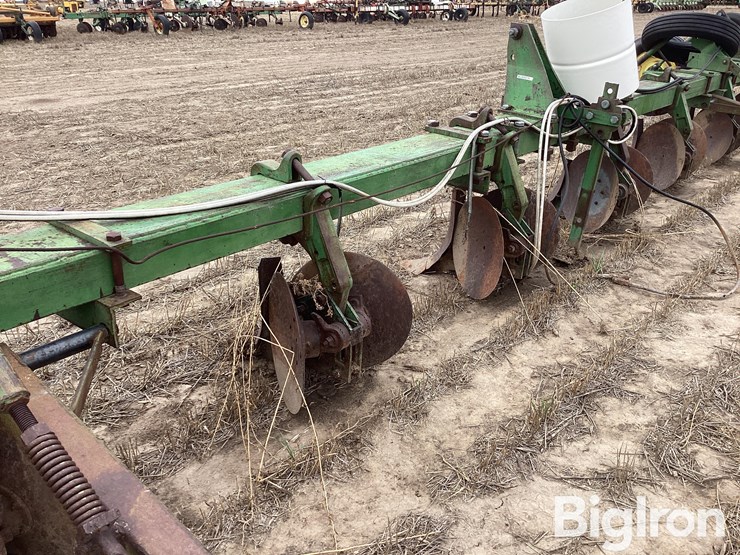 john-deere-25-image-15