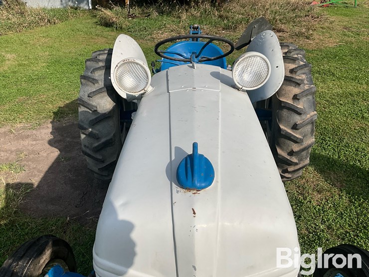 1951-ford-8n-image-19
