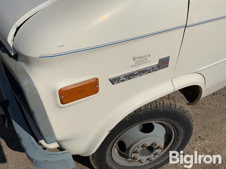 1995-gmc-3500-image-10