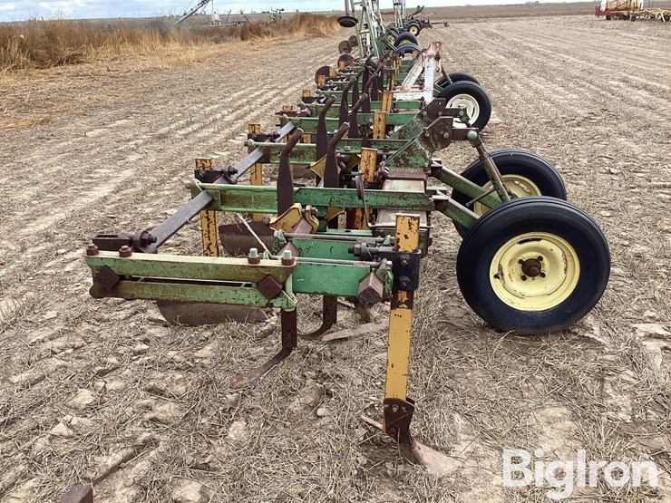 john-deere-28-image-4