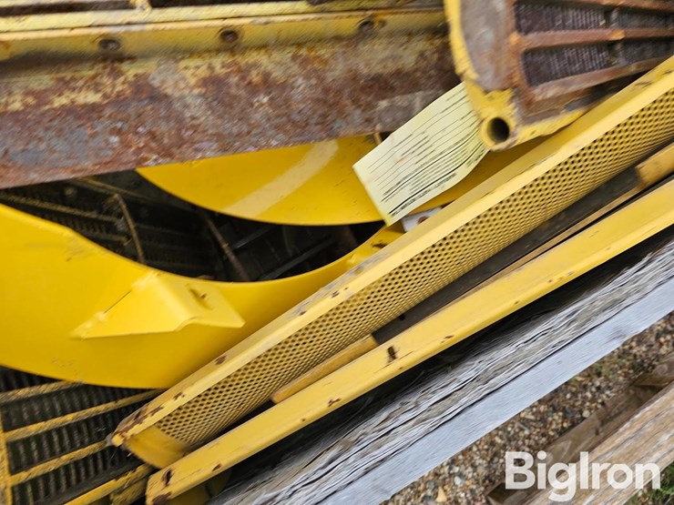 new-holland-tr85-image-13