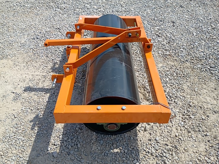 #l39-016-•-wolverine-3-point-roller-image-2
