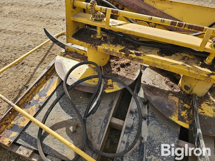 new-holland-70-image-14