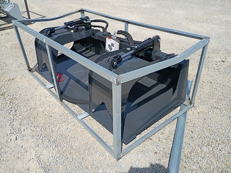 #l39-023-•-wolverine-grapple-bucket-skid-steer-attachment-image-2