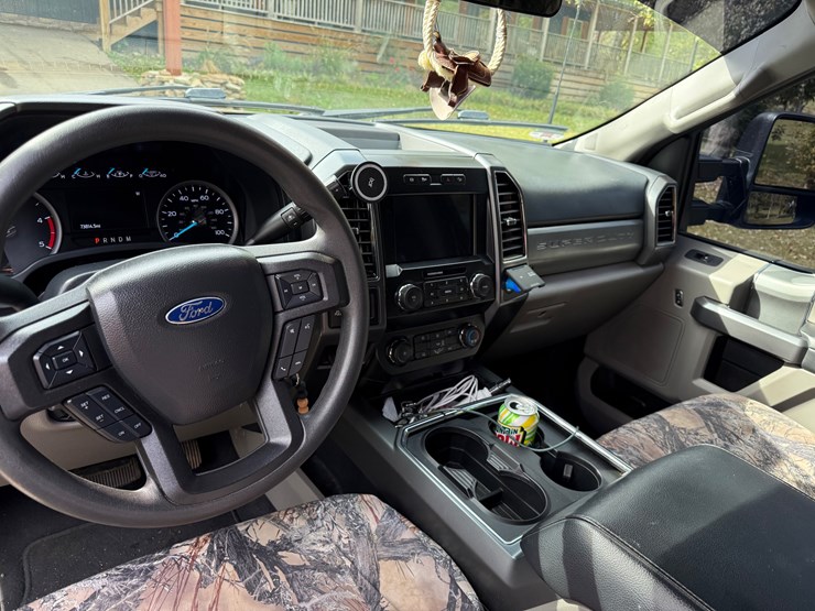 ford-f250-xlt-image-9
