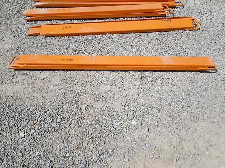 #l39-054-•-76"-fork-extensions-image-1