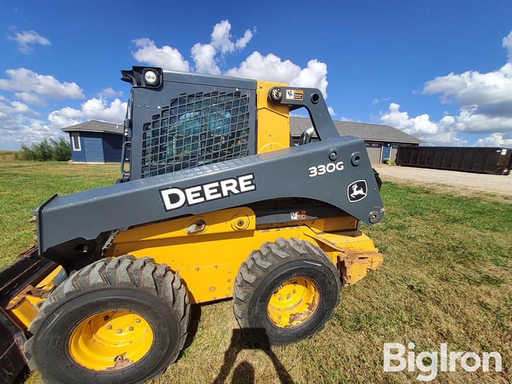 2017-deere-330g-image-9