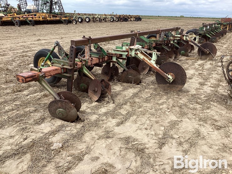 john-deere-28-image-7