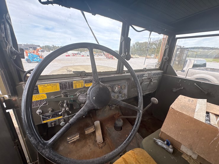 #29368-•-1982-duece-and-a-half-military-truck-image-17
