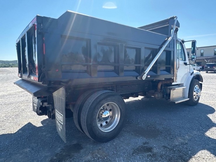 #29351-•-2020-freightliner-m2-106-single-axle-dump-truck-image-4