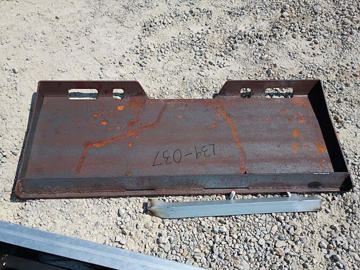 #l39-037-•-heavy-duty-mounting-plate-skid-steer-attachment-image-3