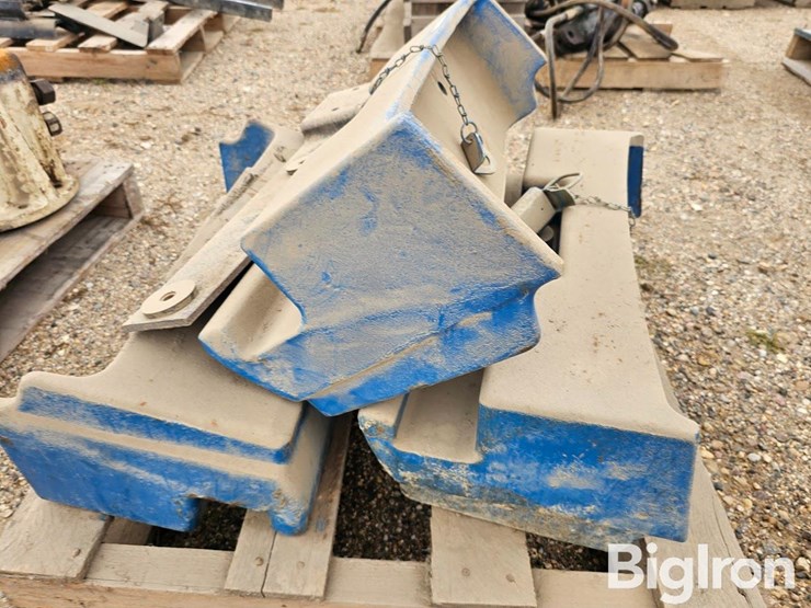 new-holland-30-image-14