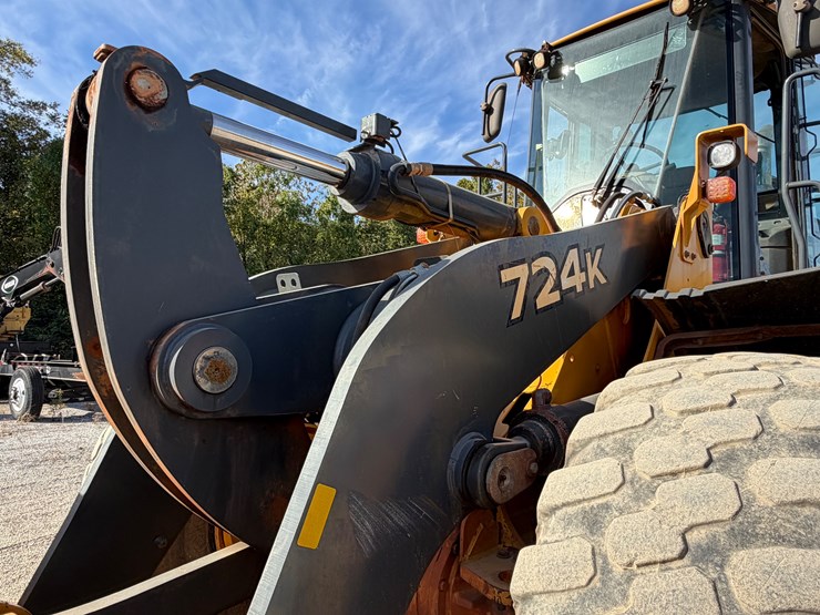 deere-724k-image-13