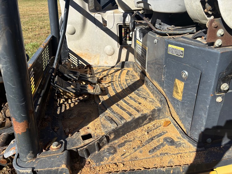 deere-50g-image-17
