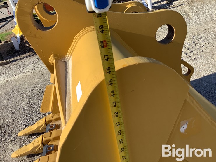 2024-caterpillar-336-image-19