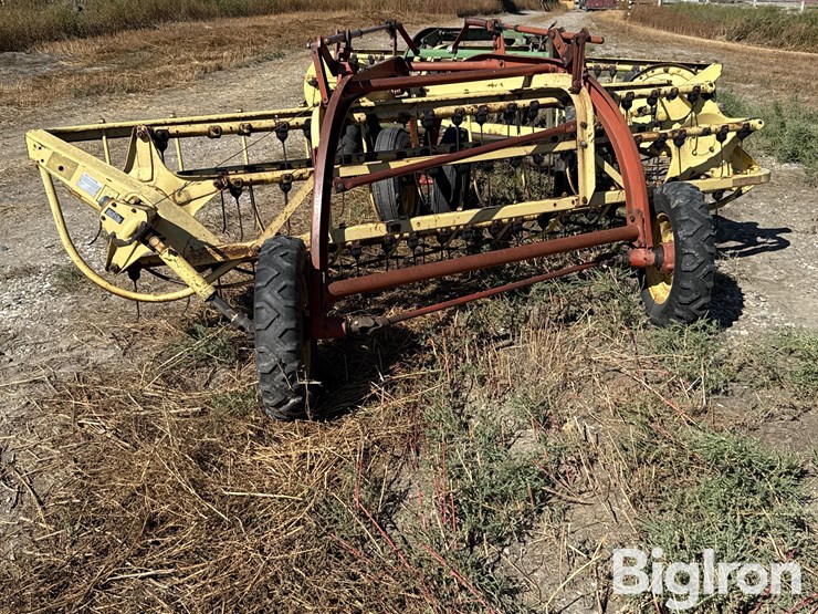 new-holland-258-image-6