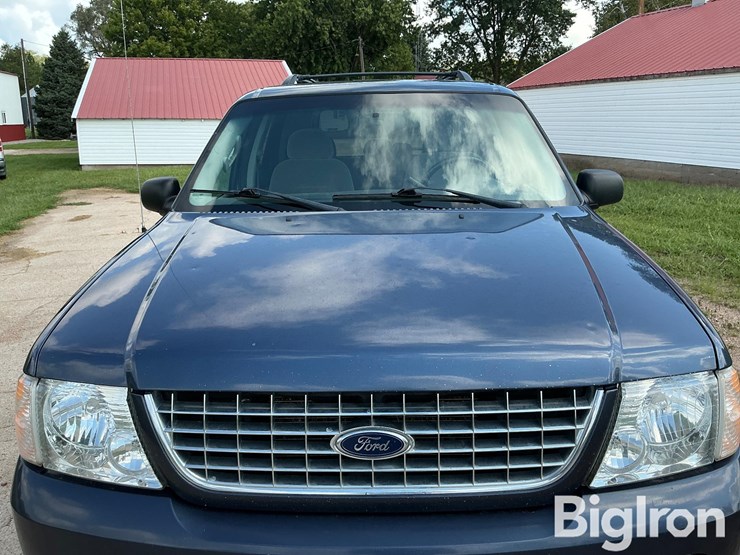 2004-ford-explorer-xlt-image-12
