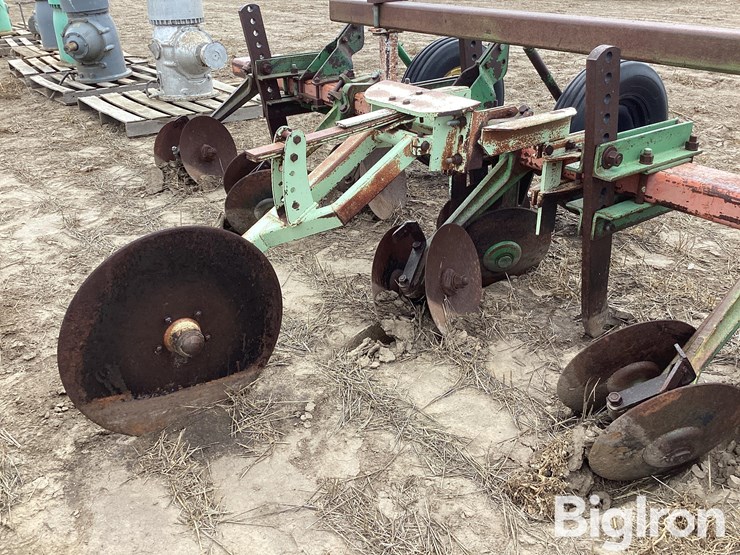 john-deere-28-image-16