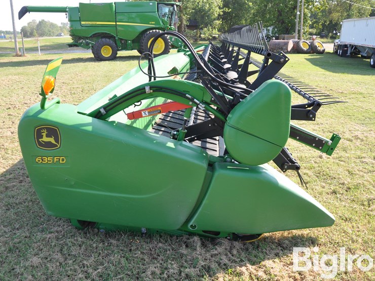 2015-john-deere-635fd-image-4