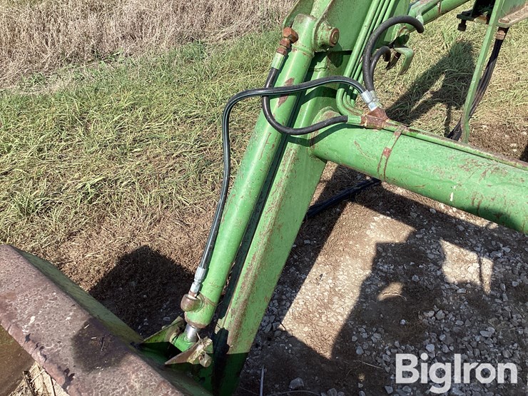 john-deere-158-image-12