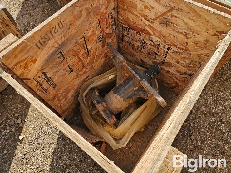new-holland-200-image-1